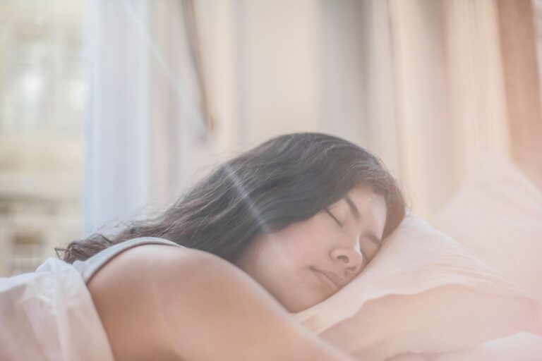 Does Sleep Position Actually Cause Wrinkles - skin & sleep