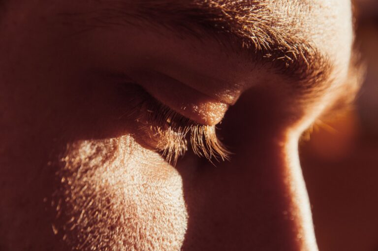When and How Often to Reapply Sunscreen - sun & daily protection